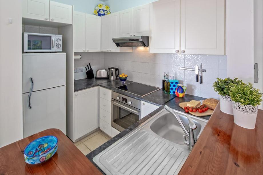 Διαμέρισμα 207 Kings Palace Seaview *