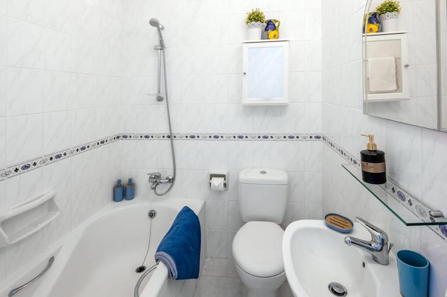 207 Kings Palace Seaview Apartment